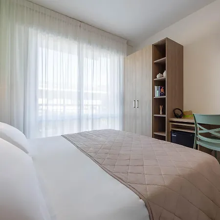 Hotel Picobello Pineta 3*