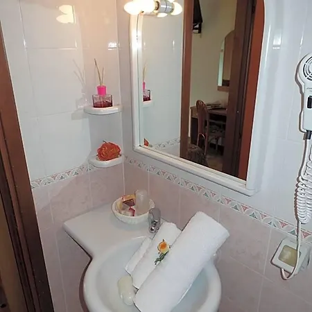 Picobello Pineta 3* Τζεσόλο Λίντο