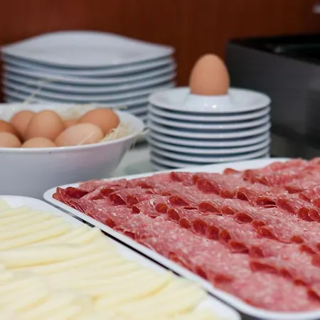 ホテル Picobello Pineta